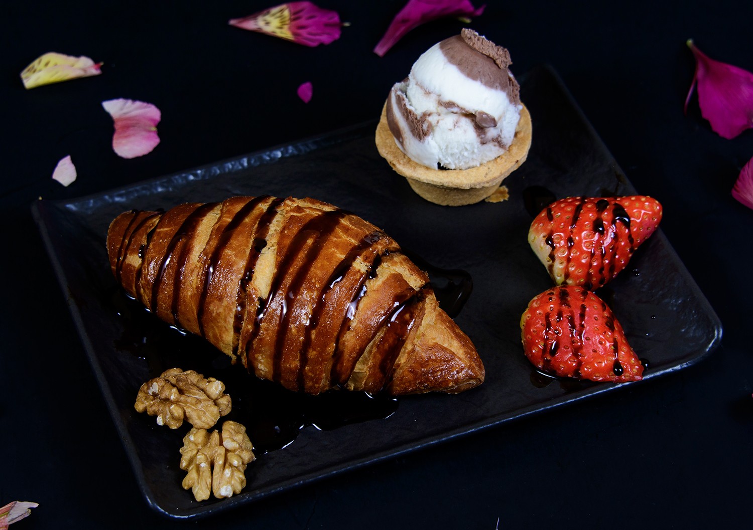 Круасан с нутеллой