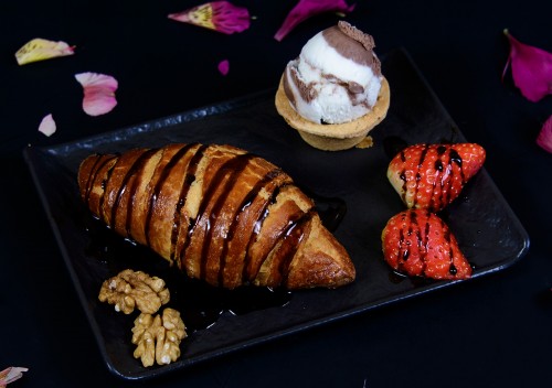 Круасан с нутеллой