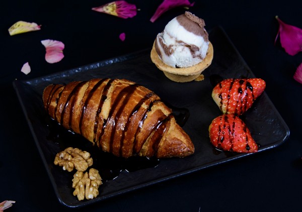 Круасан с нутеллой